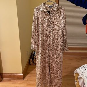 NWT Japparel button down maxi dress in cheeta print. Size M.